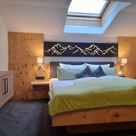 Alpen Royal Apartment *